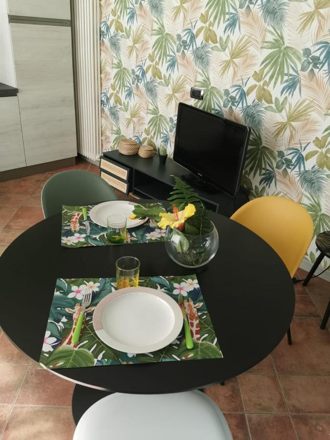 Aura Symphony Home Como Bagian luar foto