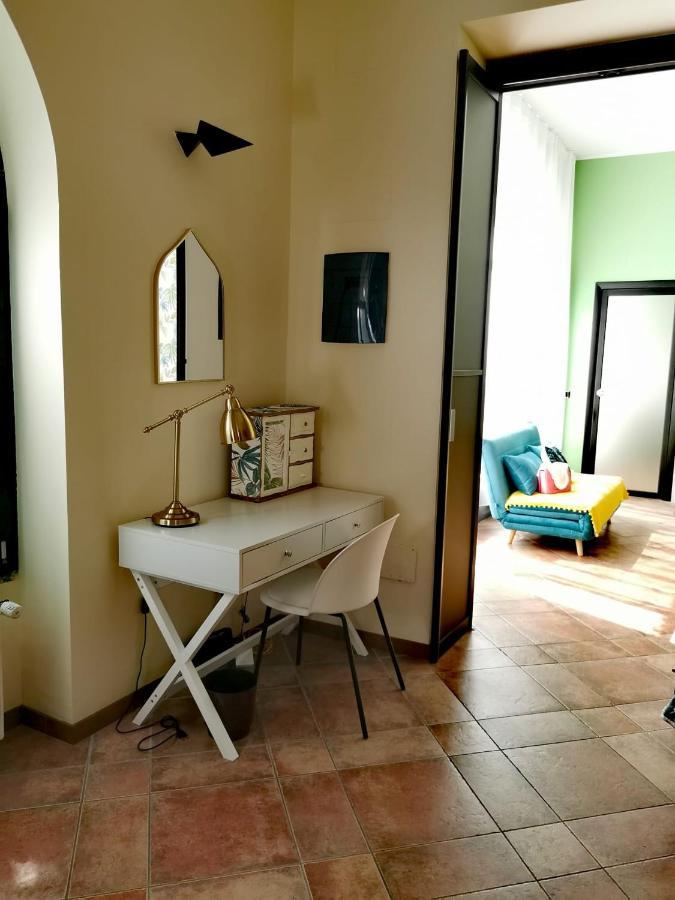 Aura Symphony Home Como Bagian luar foto