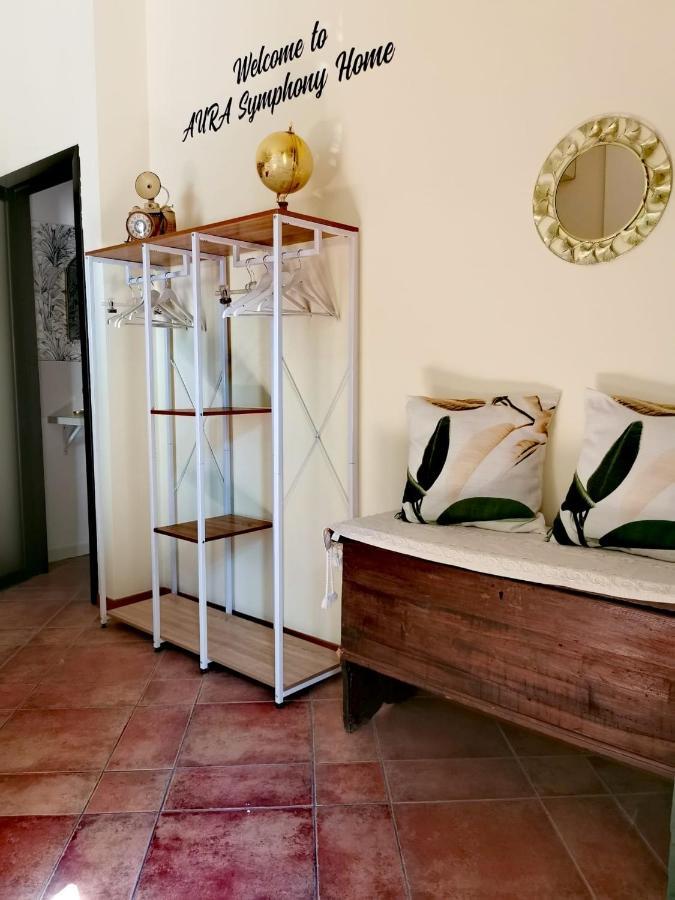 Aura Symphony Home Como Bagian luar foto